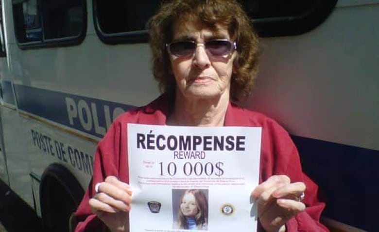 Yvonne Prior held a missing poster of her daughter Sharron in 2012, found dead 37 years prior in Longueuil.