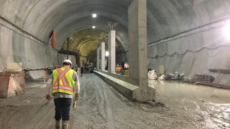 A photo of Ottawa's Rideau LRT station under construction in 2017.