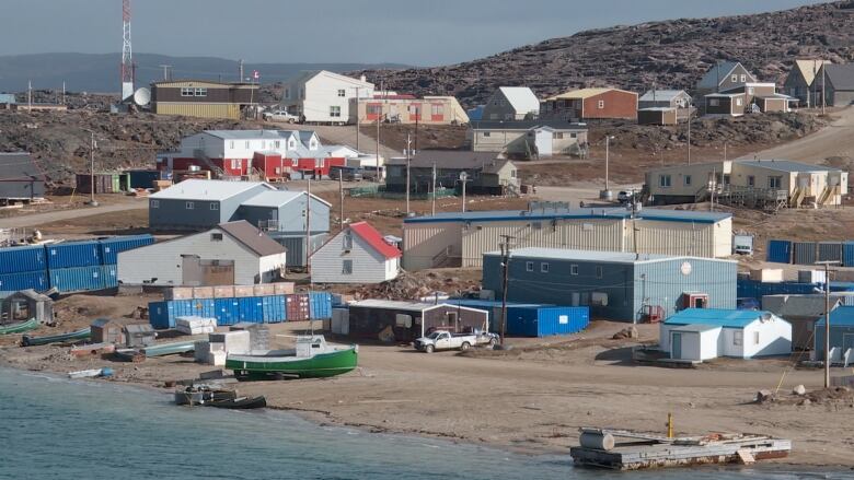 Cape Dorset, Nunavut -- 2018