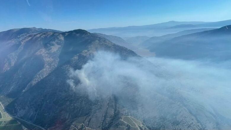 The Richter Mountain wildfire is burning along Highway 3 in B.C.'s southern Interior. Aug. 12, 2022.