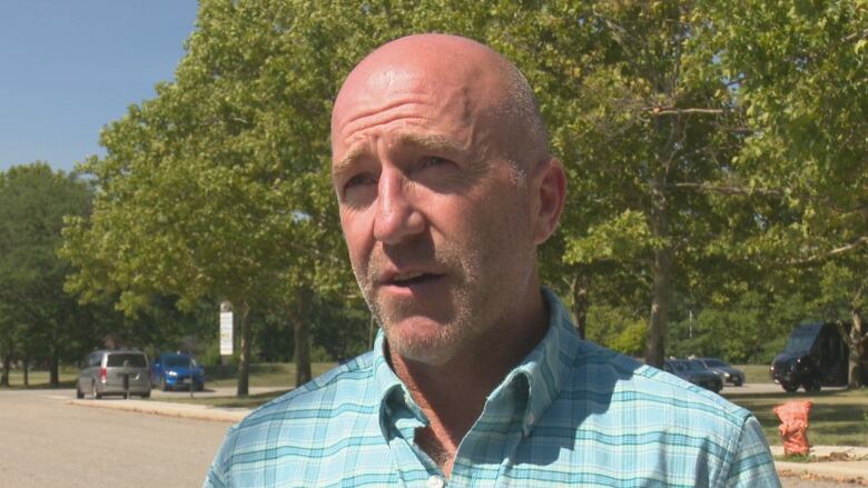 Amherstburg councillor Donald McArthur is vowing to fight the closure of the St. Clair College Employment Centre.