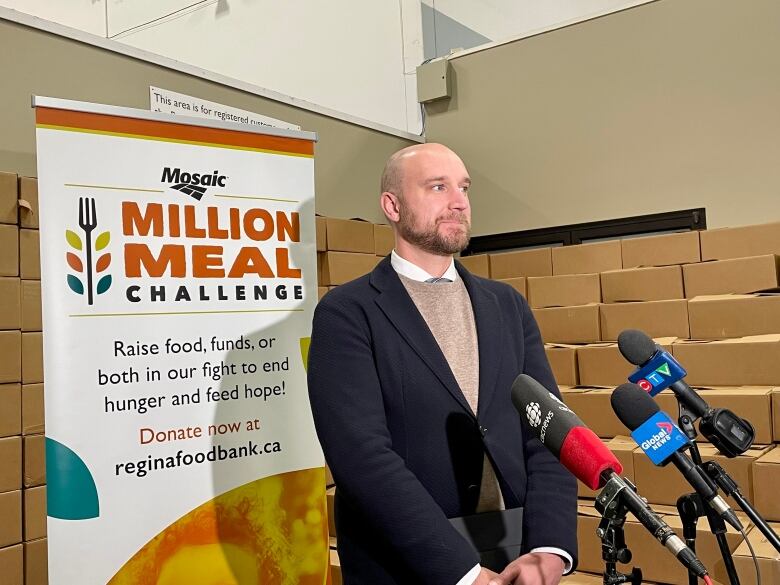 Regina Food Bank CEO John Bailey speaks to media on Oct. 13, 2022. 