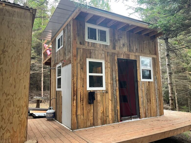 Roger Gallant's 89 square-foot tiny home.