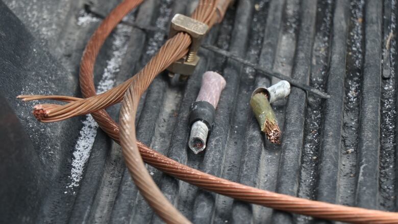 Cut copper wiring