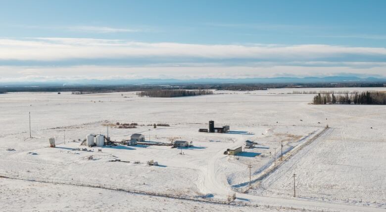 A wide shot of the small Eavor facility.