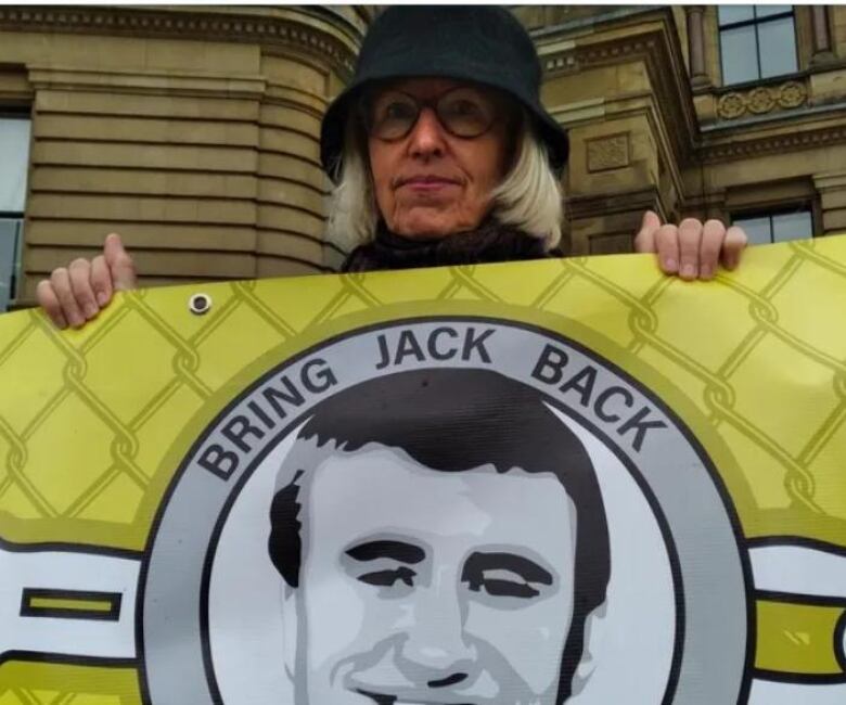 Sally Lane, Jack Letts mother protesting.