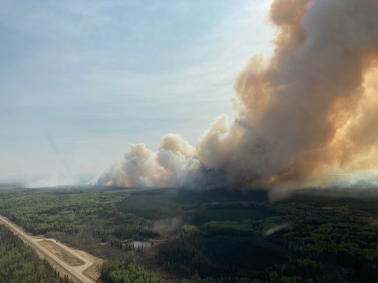 Photo of the Red Creek wildfire in the Prince George Fire Centre.