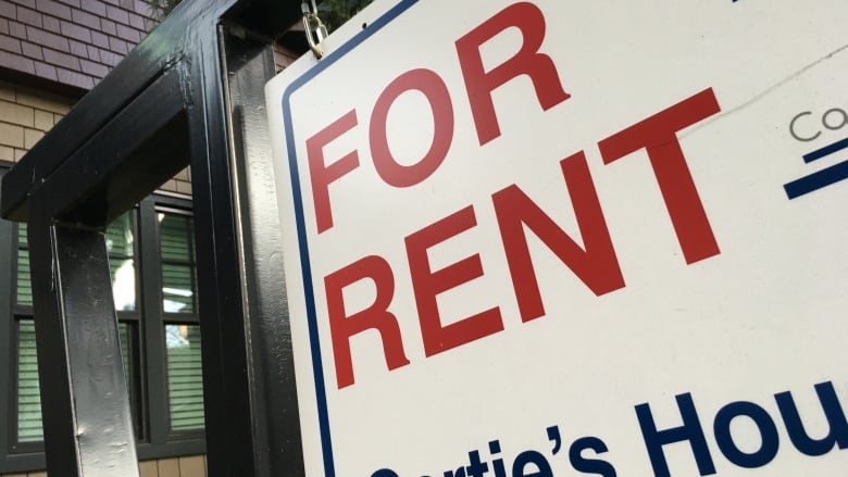 Sign that says for rent.