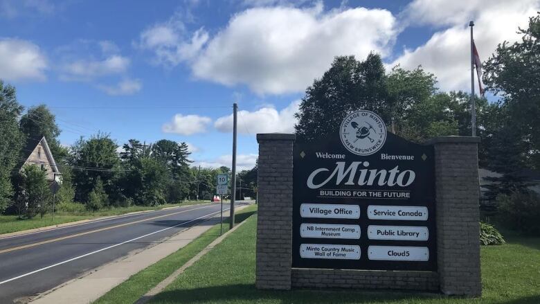 A sign welcoming people to Minto along the main road