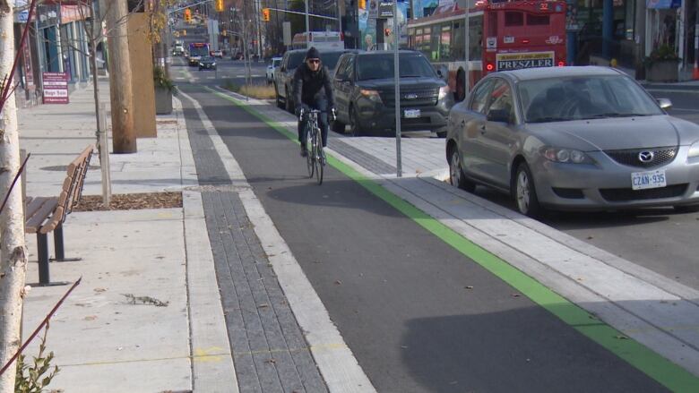 bike lane eglinton