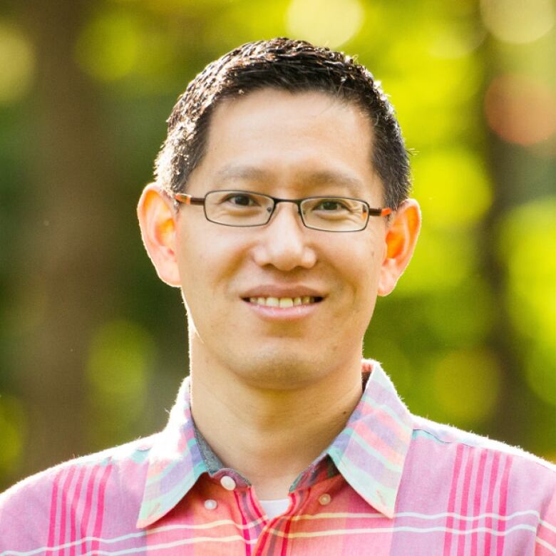 A headshot of Jimmy Lin, a professor at the David R. Cheriton School of Computer Science at the University of Waterloo.