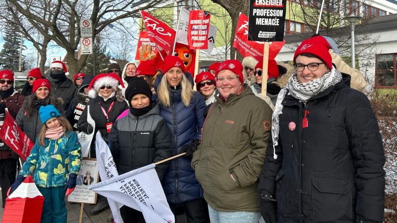 teachers on the picket line 