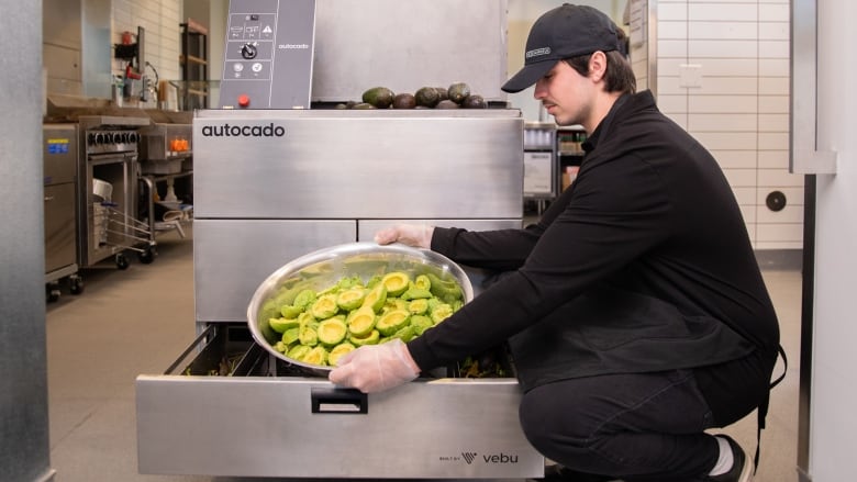 Chipotle Mexican Grill unveiled the Autocado, a robot that cuts, cores and scoops avocadoes.