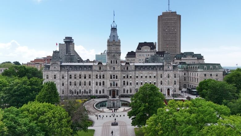 View of the front of Quebec's National Assembly building.