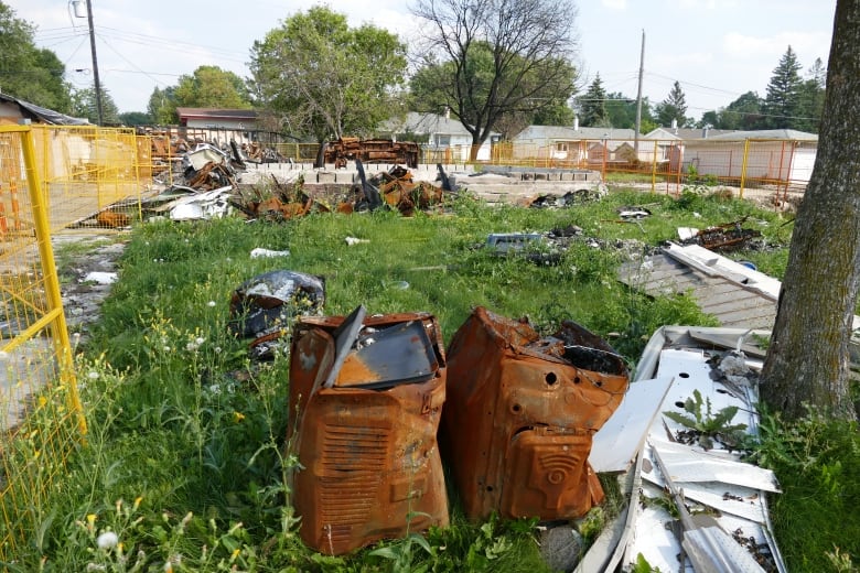 A pile of rubble. 