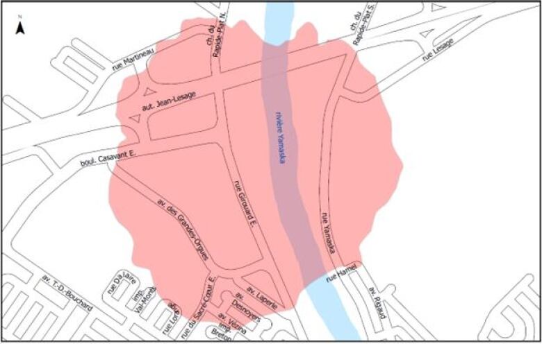 A map showing a highlighted pink area. The Yamaska river divides the map. 