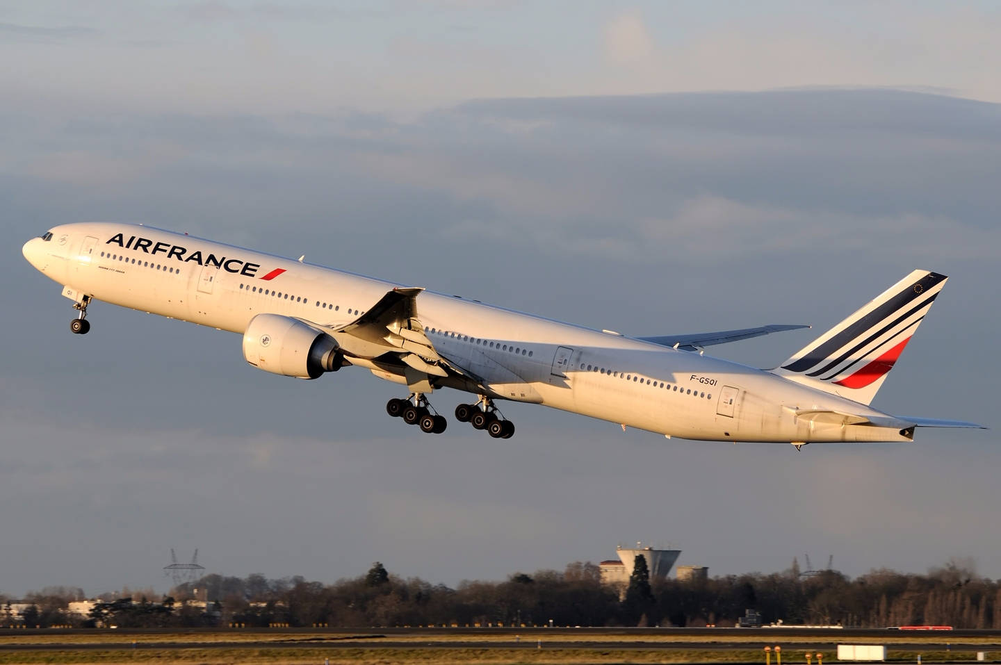 Air France Flight Diverted to Montreal Over U.S. Ebola Entry Restrictions
