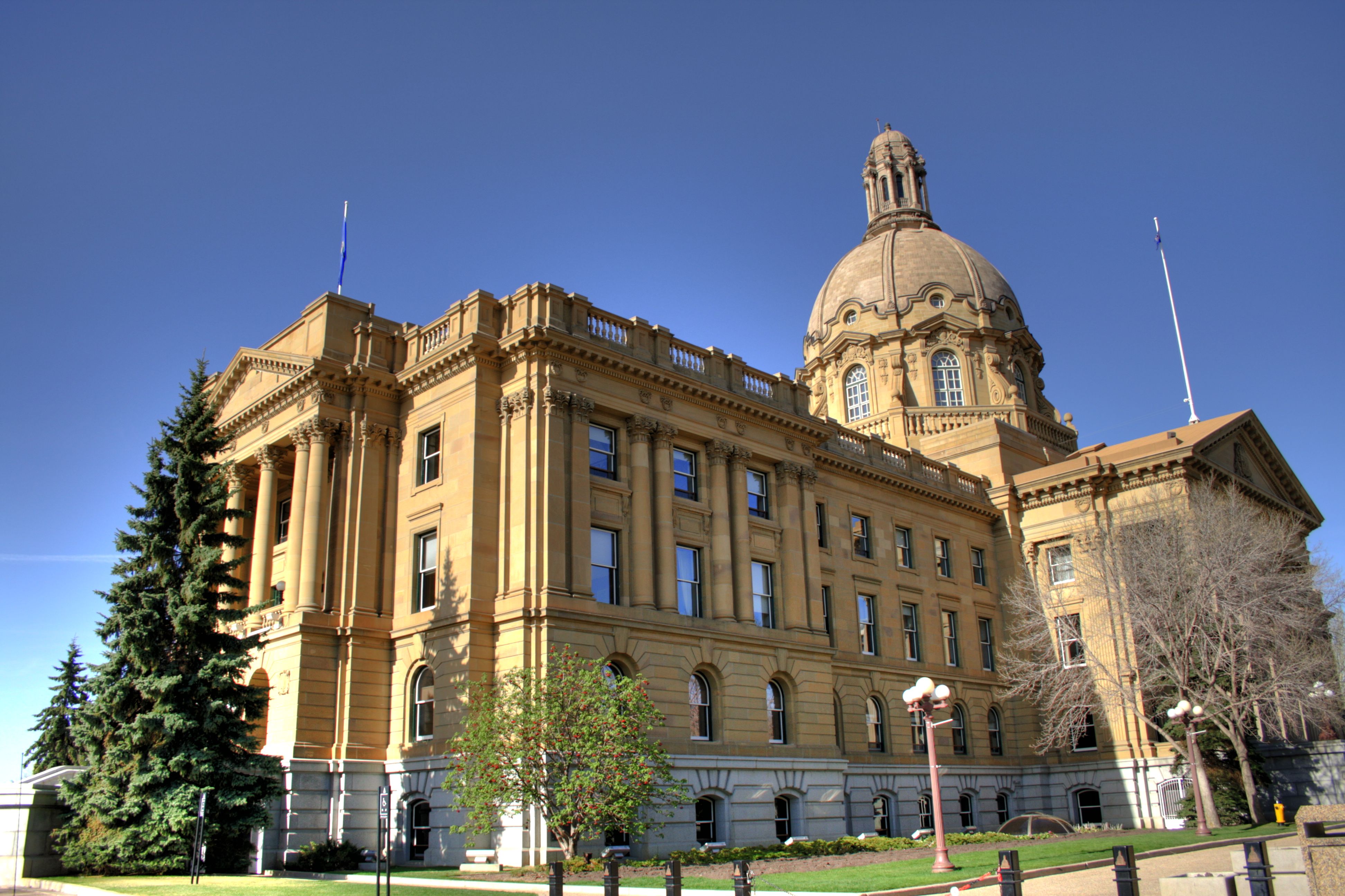 Alberta Independence Panel Draws Fire: Critics Say Expert Team Favours Separatist Vision