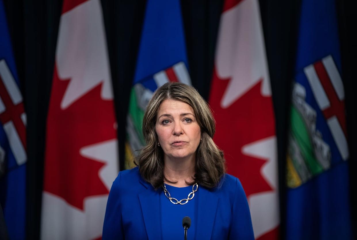 Alberta Set to Ditch Clock Changes—But Premier Says Give It a Year First