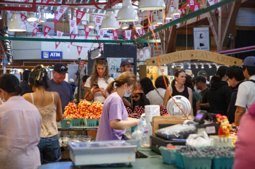Canadian Shoppers Finally Opening Their Wallets—Three Months of Retail Gains Signal Economic Resilience