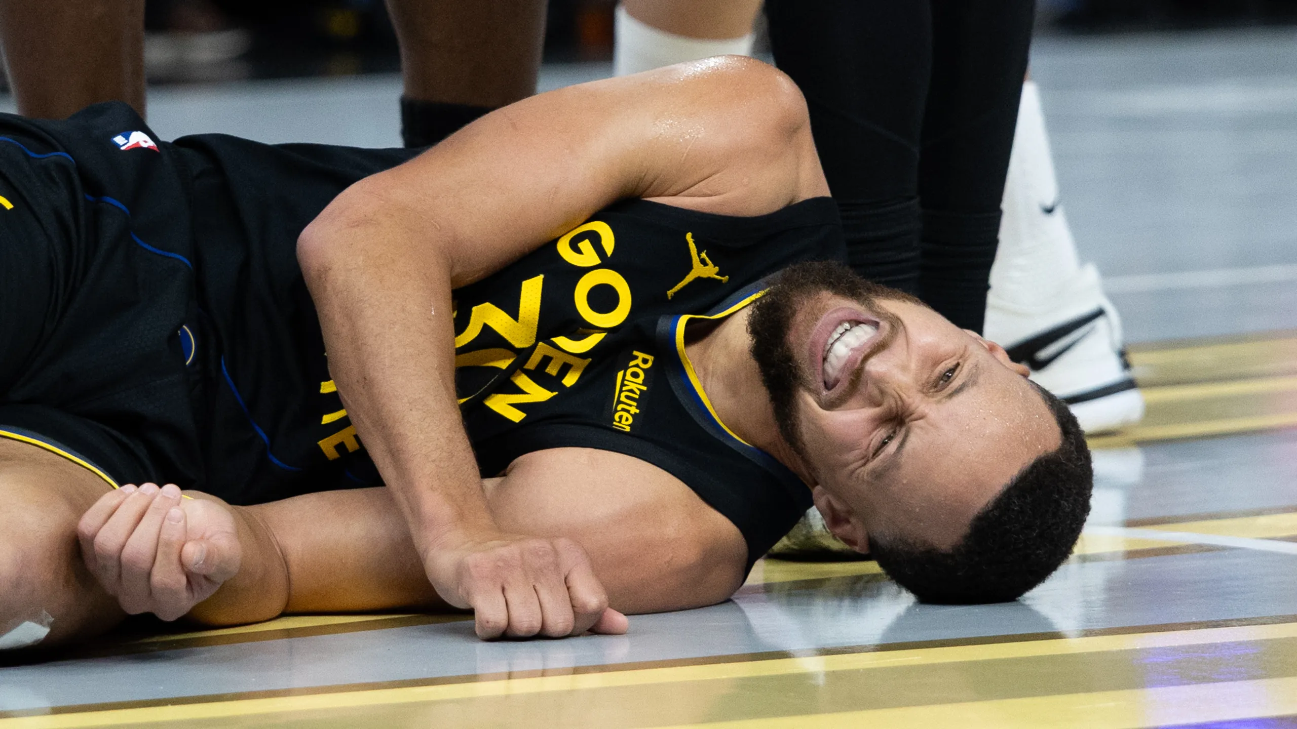 Curry's Return Ignites Warriors' Desperate Playoff Push