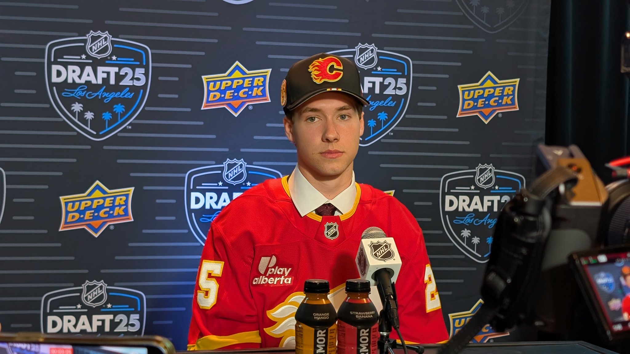 Flames prospect Potter headed to Michigan State as college hockey's transfer portal heats up