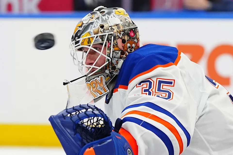 Jarry Gets the Net as Oilers Chase Fifth Straight Win Against Blackhawks