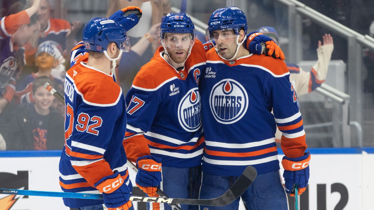 Oilers Ready to Shift Into Playoff Mode Against Struggling Canucks
