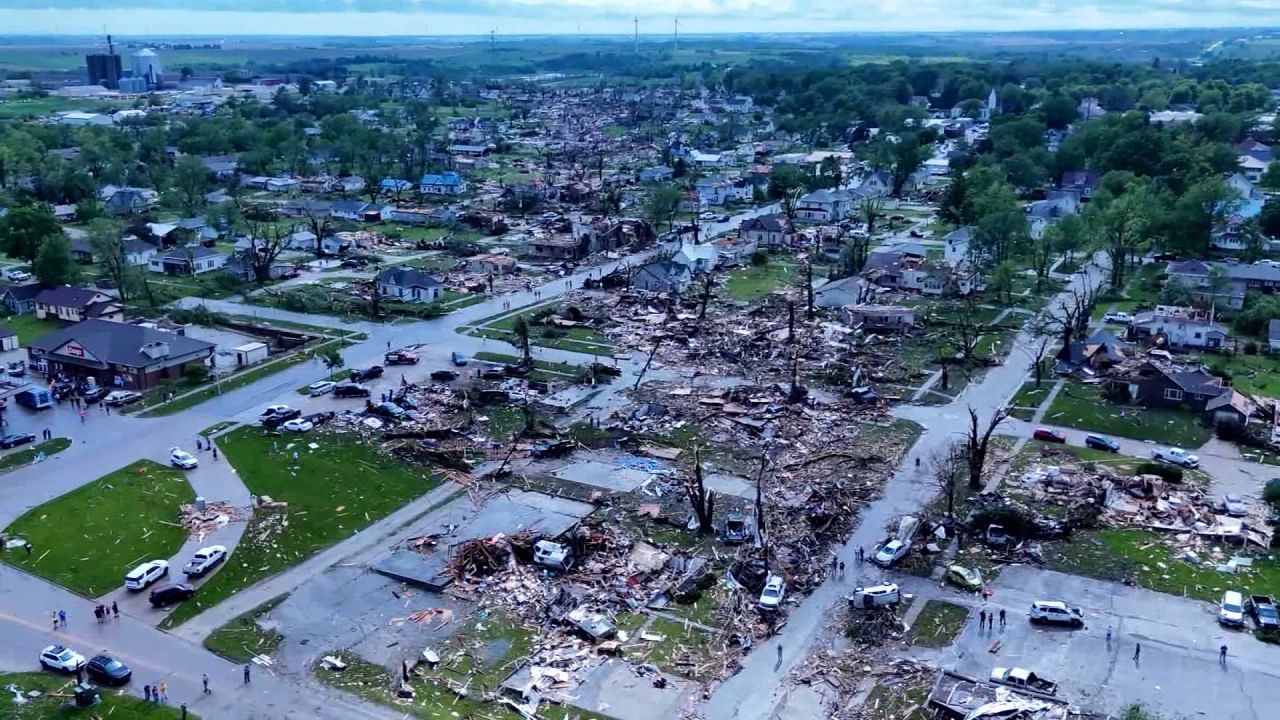 Severe Weather Hammers U.S. Midwest as Tornadoes and Georgia Wildfires Leave Trail of Destruction