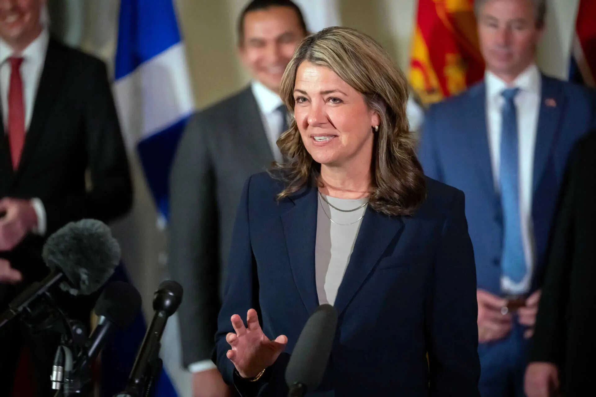 Smith's Polling Surge Leaves Alberta Opposition Scrambling for Answers